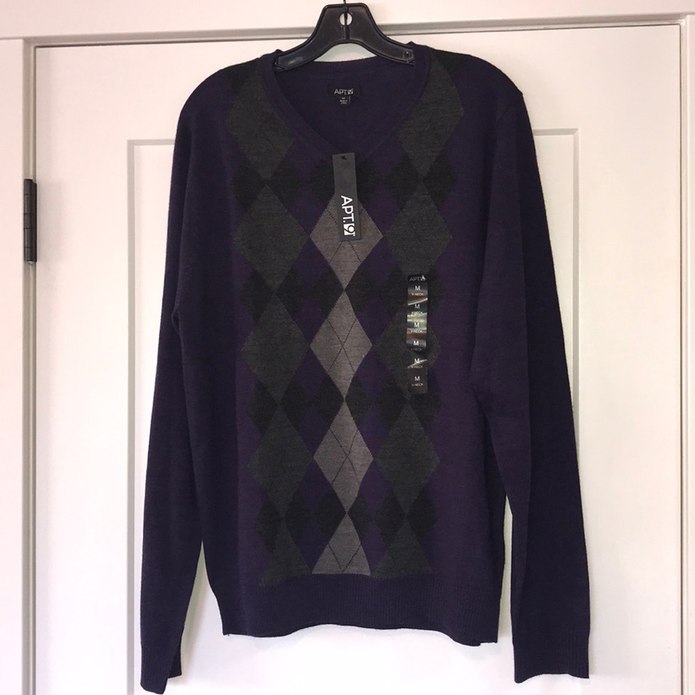 Apt. 9 V Neck Men’s Sweater Medium
